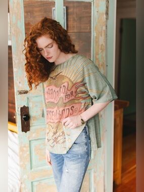 Market of Stars Green Graphic Short-Sleeve Women's Tee